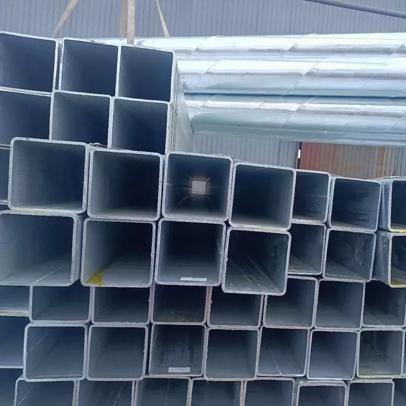 Schwarzes Rechteckrohr mit kleinem Kaliber